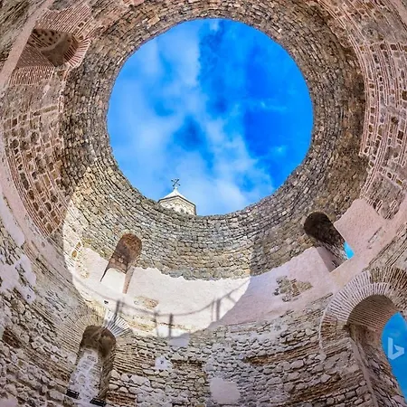 Pensjonat Lux Aurelius In Centre Old Town