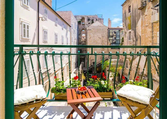 Pensionat Lux Aurelius In Centre Old Town Split