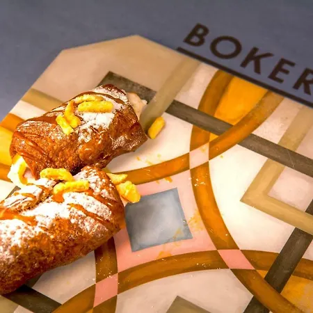 Lux Aurelius In Centre Old Town 4*